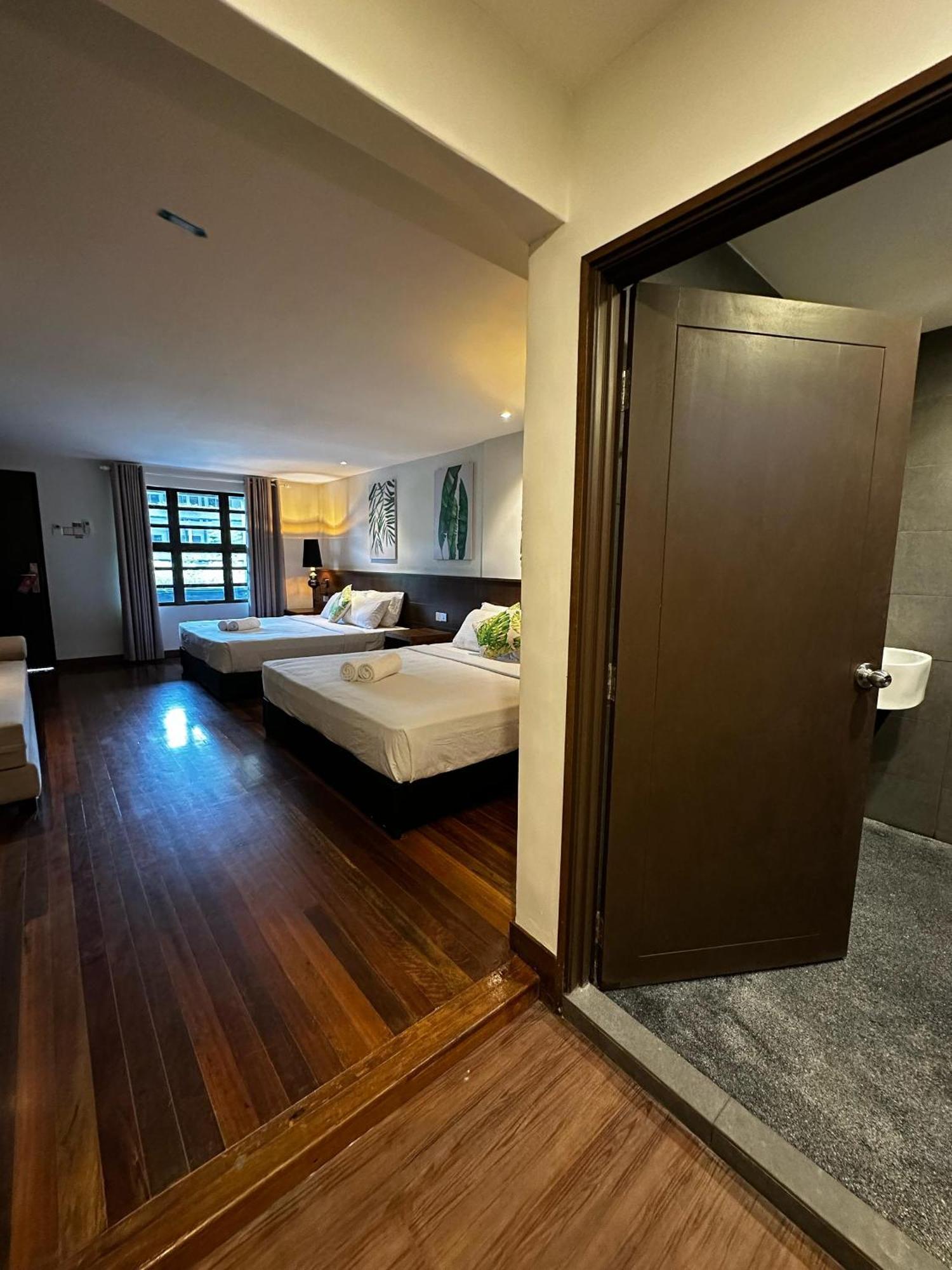 Beach Resort - Arwana Perhentian Besar Кампунґ-Куала-Бесут Екстер'єр фото